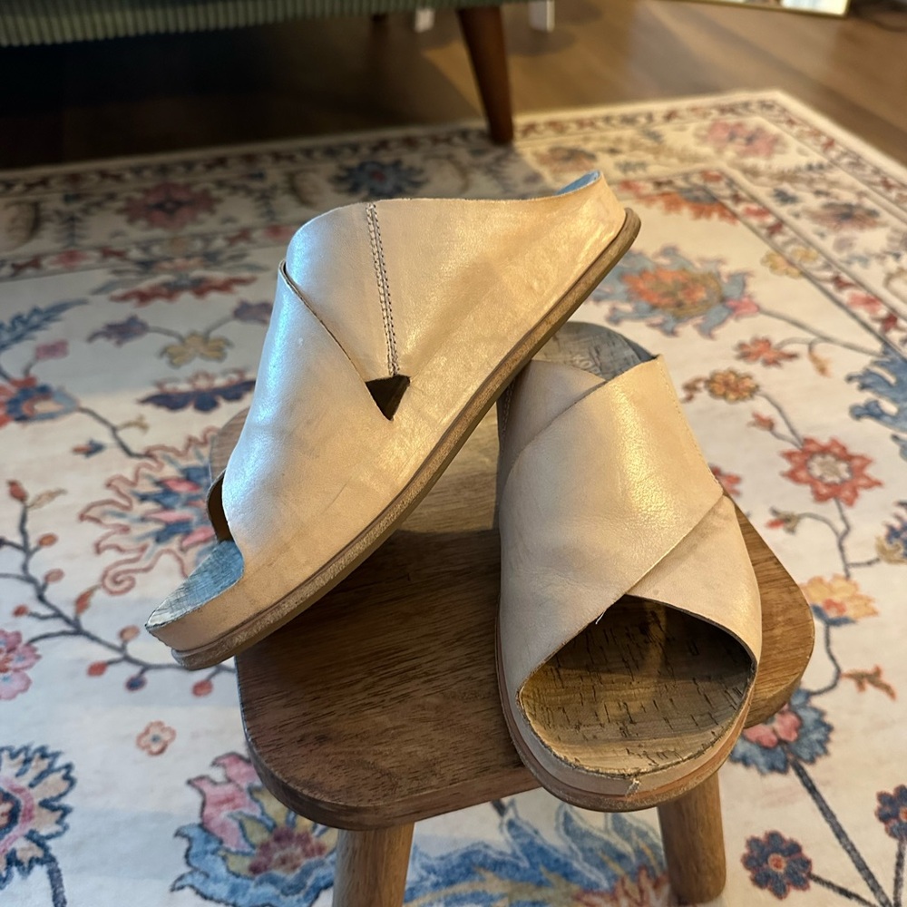 KORKEASE Tutsi Cross-Band Sandals